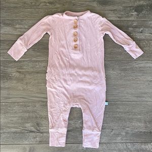 Posh Peanut- Pink Ribbed Henley Romper 6-9 Months